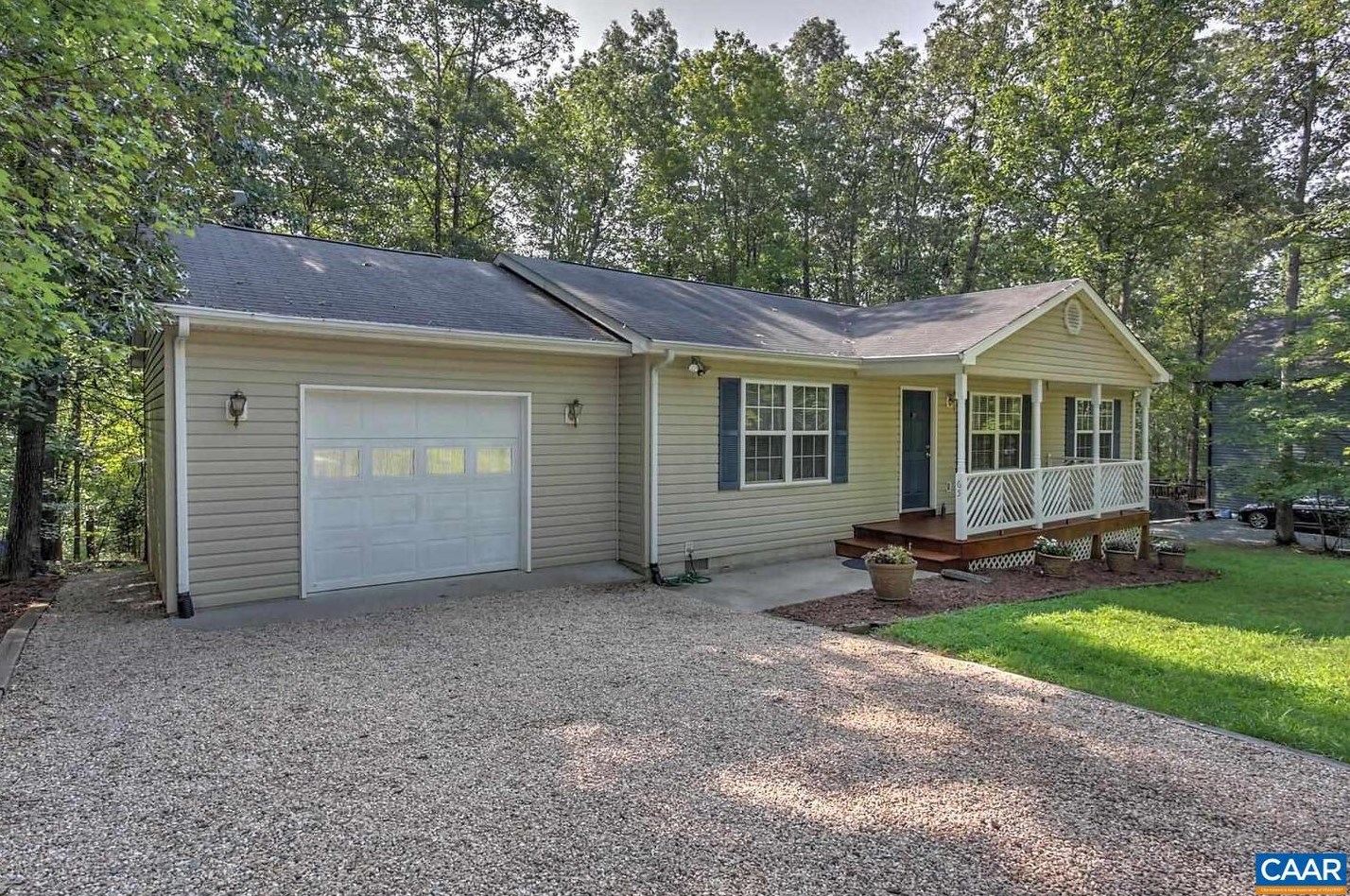 65 Lafayette Dr, Bybee, VA 22963