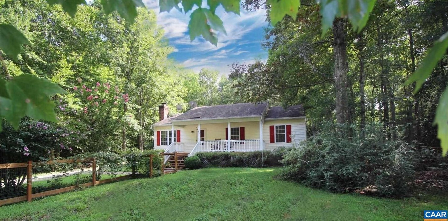 1195 Belsches Rd, Bumpass, VA 23024-4103