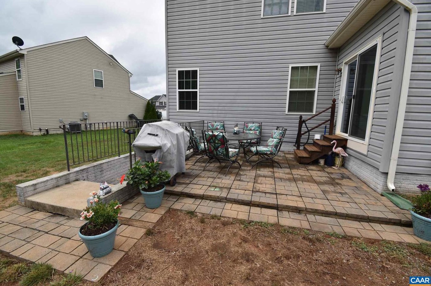 279 Larchmont Cir, Ruckersville VA  22968-3235 exterior