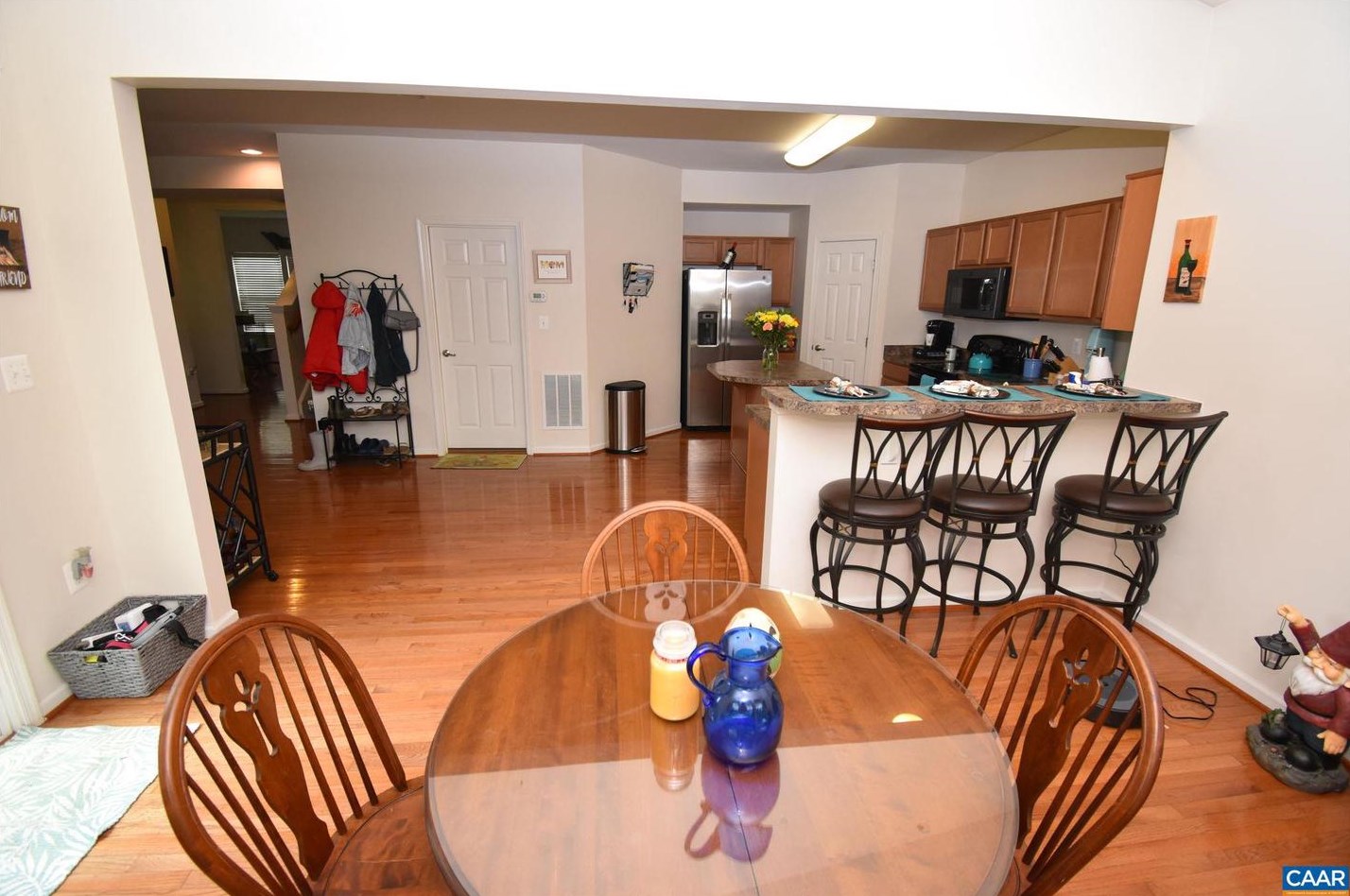 279 Larchmont Cir, Ruckersville VA  22968-3235 exterior