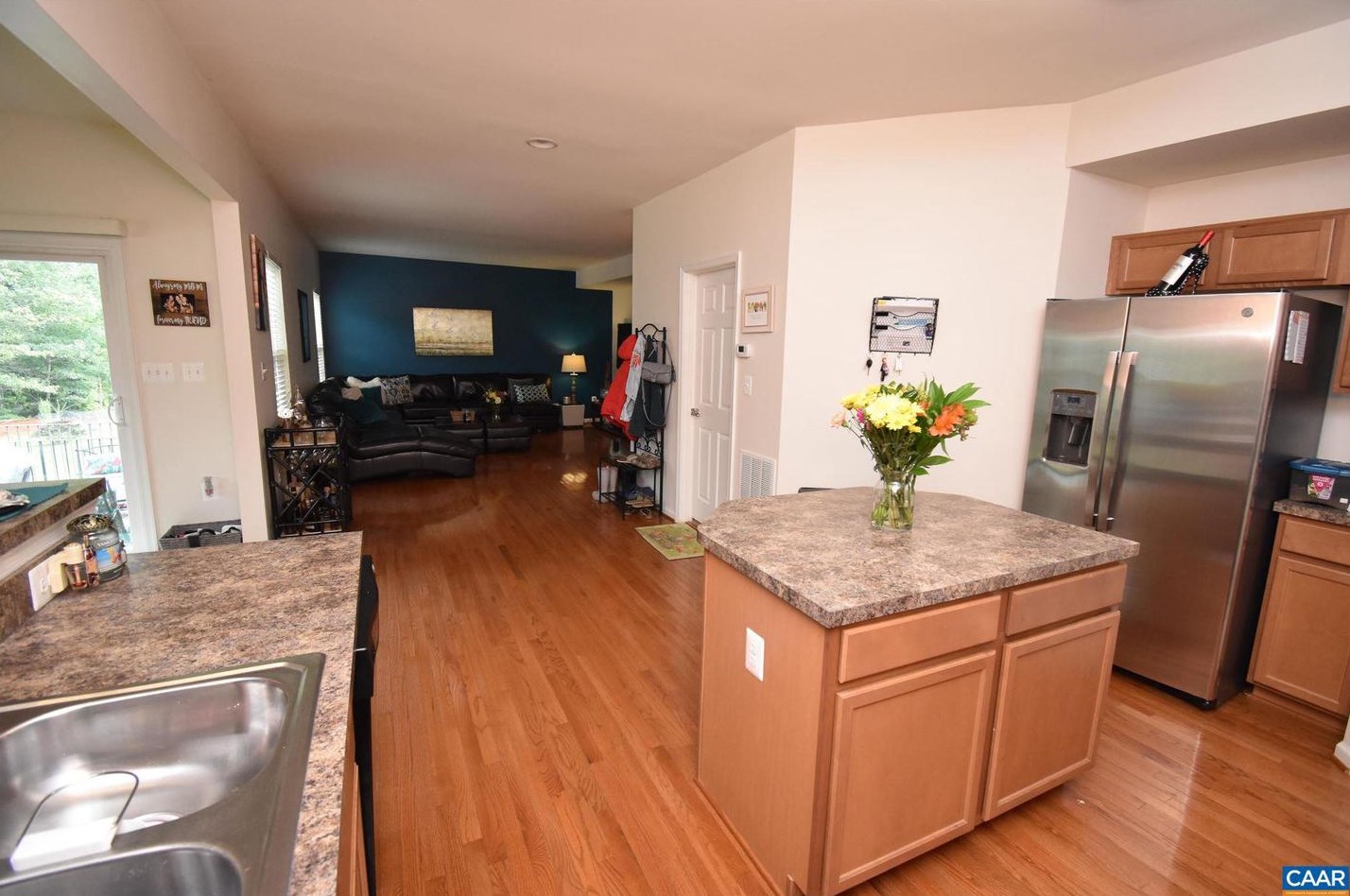 279 Larchmont Cir, Ruckersville VA  22968-3235 exterior