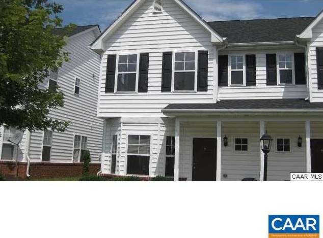142 Villa Cir, Bybee, VA 22963