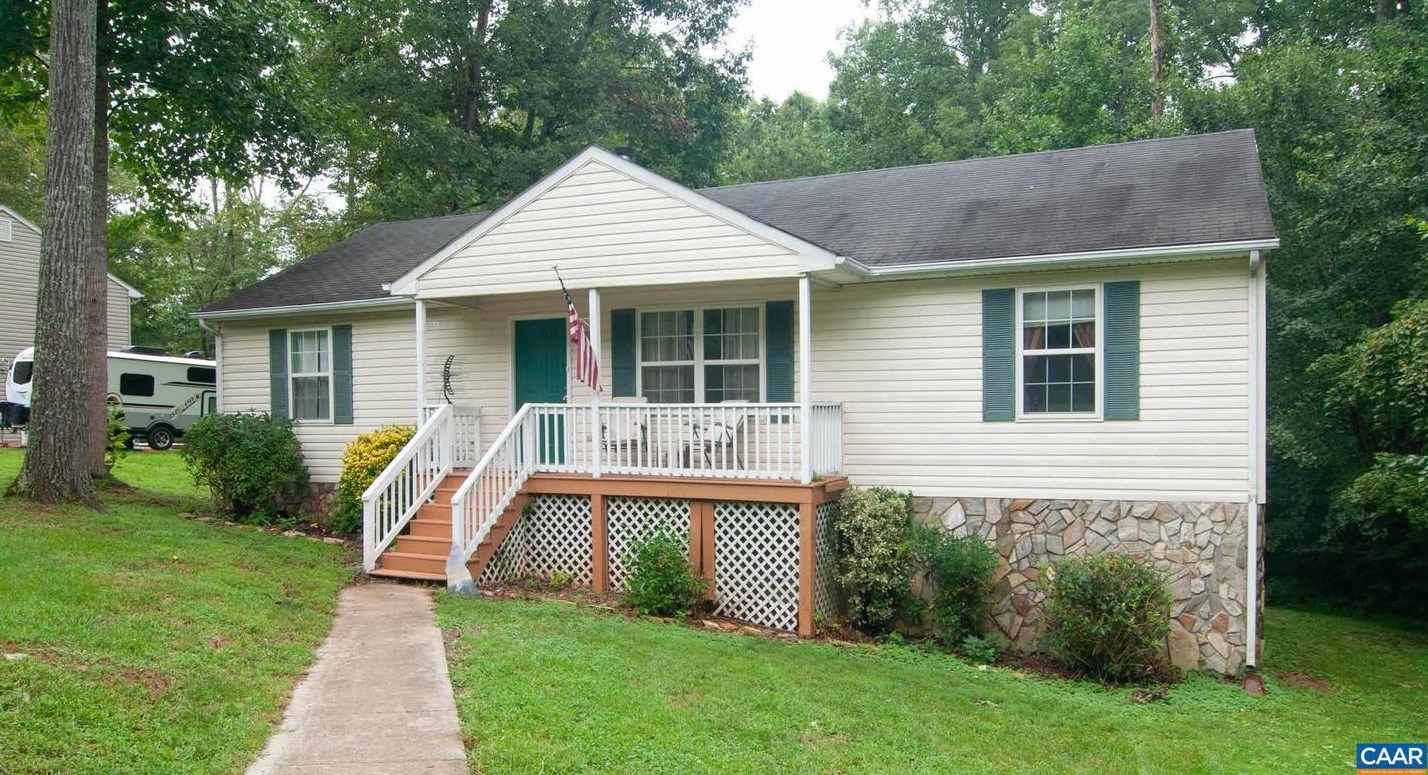 46 Oak Terrace Dr, Ruckersville VA  22968-3439 exterior