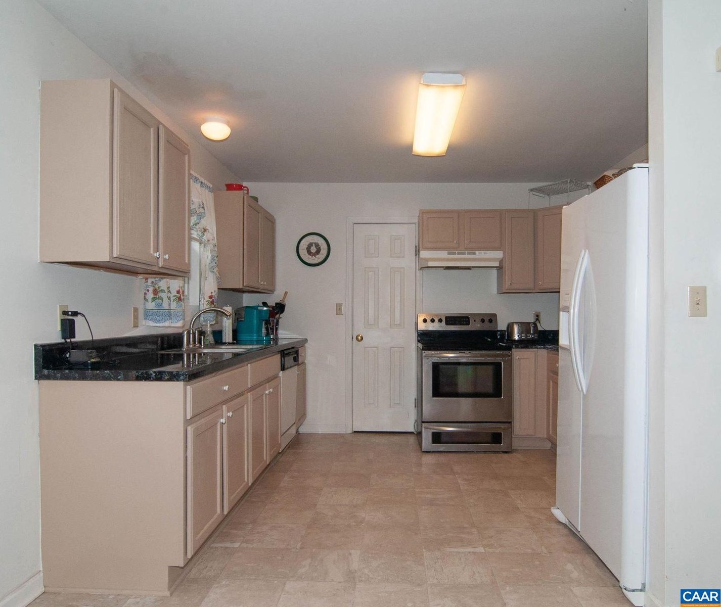 46 Oak Terrace Dr, Ruckersville VA  22968-3439 exterior