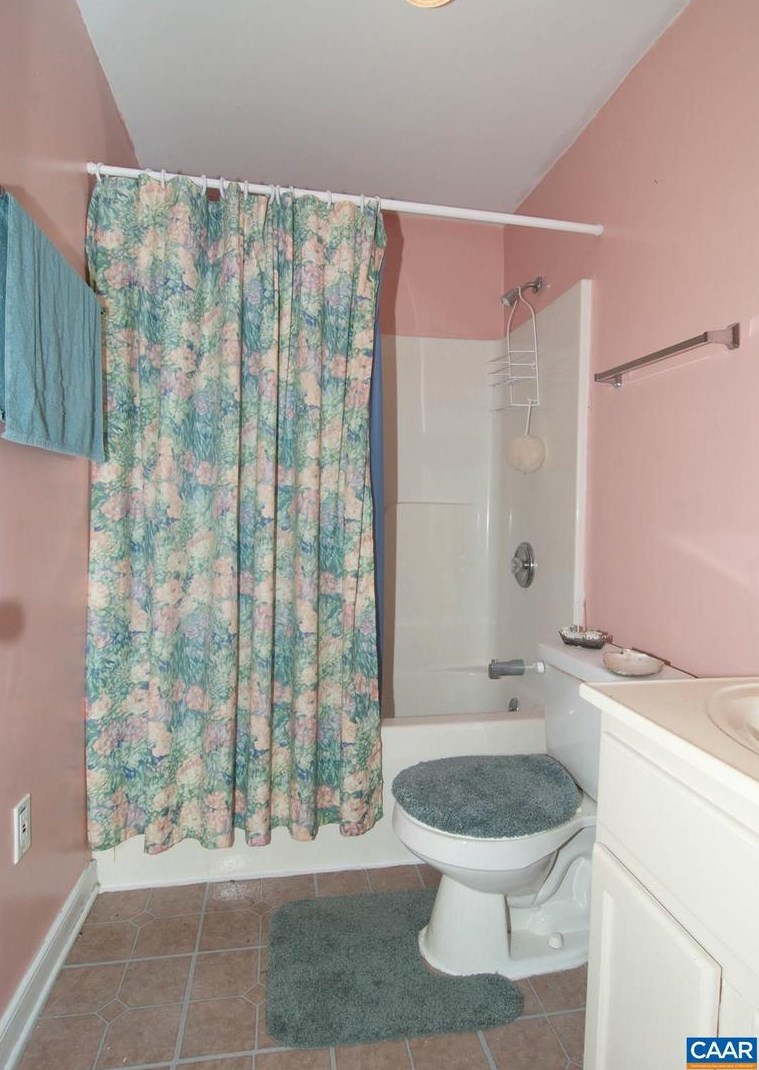 46 Oak Terrace Dr, Ruckersville VA  22968-3439 exterior