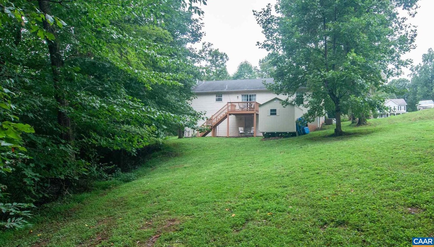 46 Oak Terrace Dr, Ruckersville VA  22968-3439 exterior