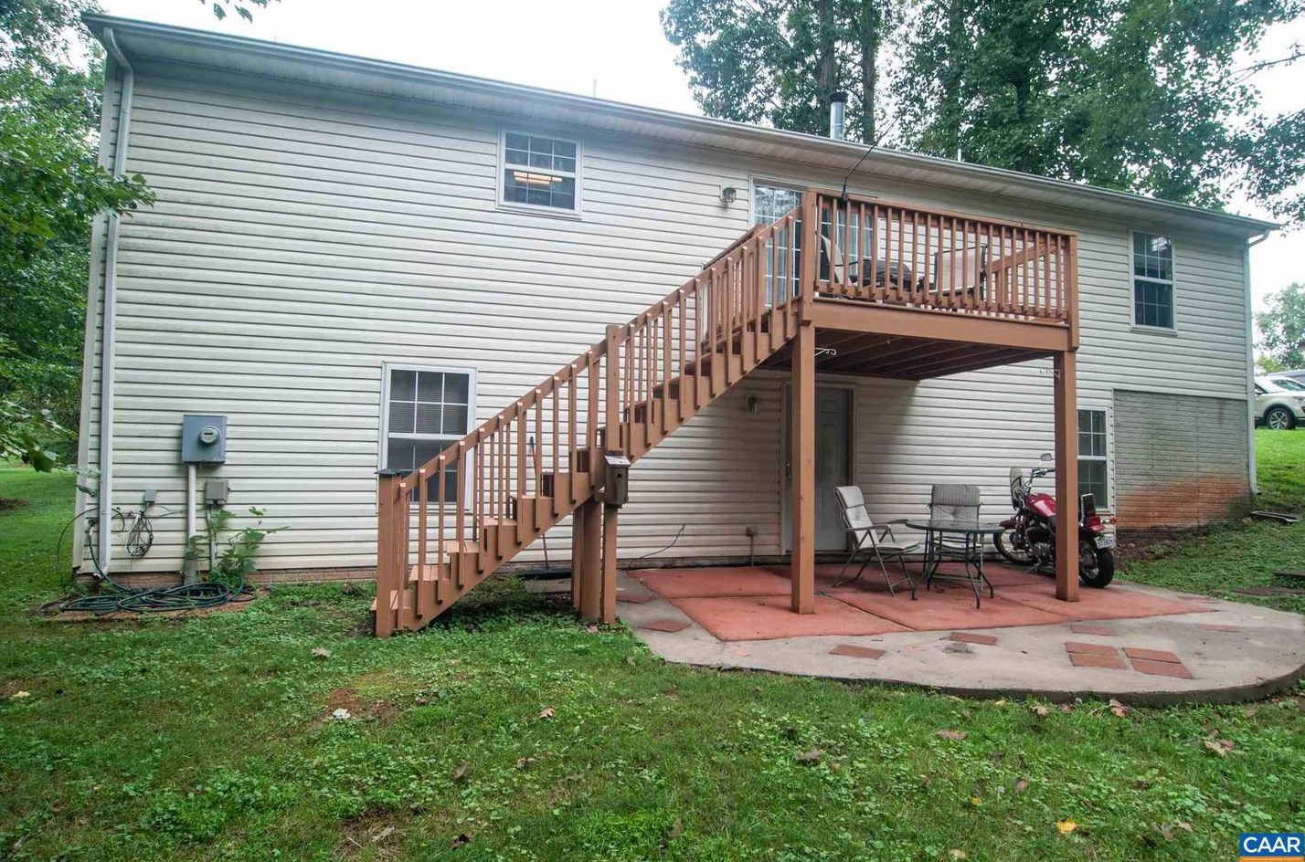 46 Oak Terrace Dr, Ruckersville VA  22968-3439 exterior