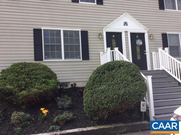 1384 5th St #b, Waynesboro, VA 22980