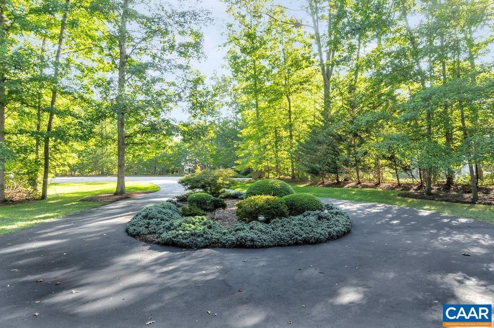 3720 Skye Ct, Earlysville, VA 22936