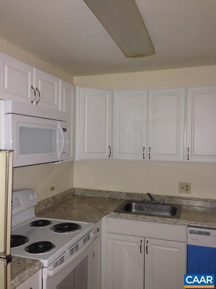 1215 Wertland St #c23, Charlottesville, VA 22903