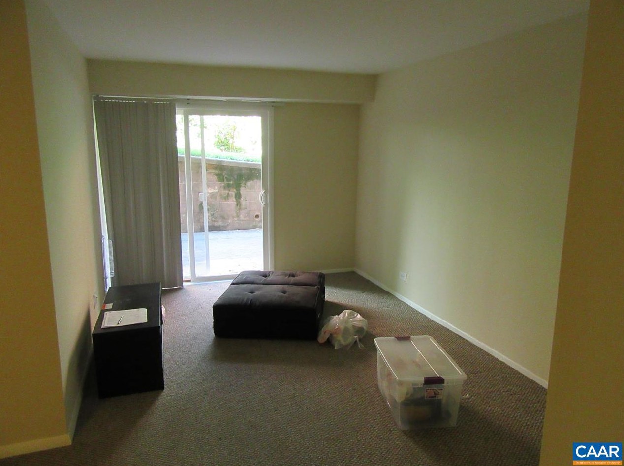 1215 Wertland St #c14, Charlottesville, VA 22903