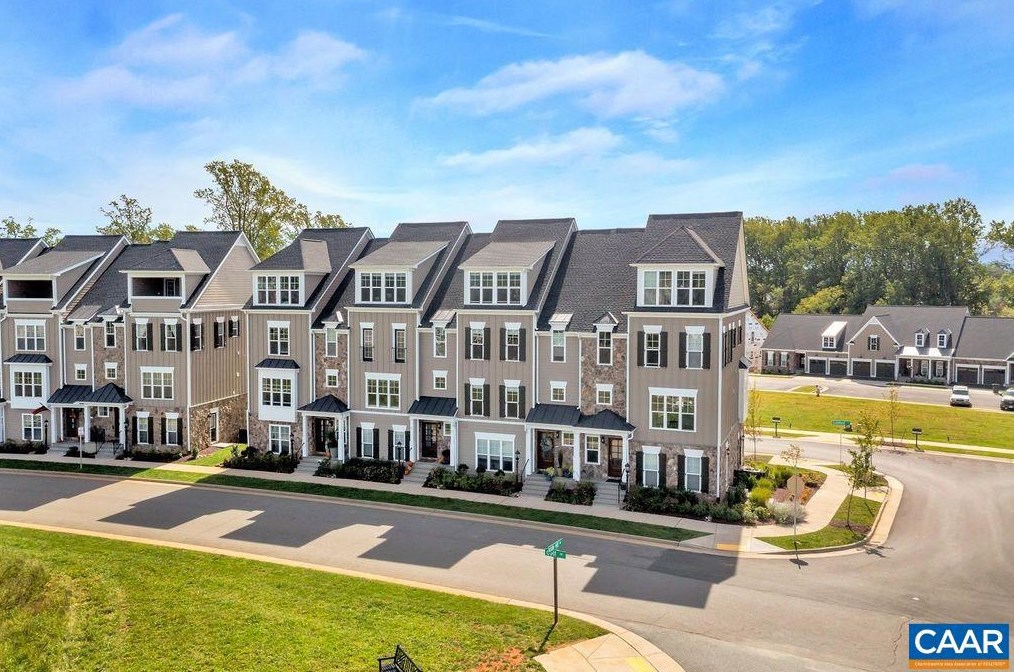 5473 Golf Dr, Crozet, VA 22932