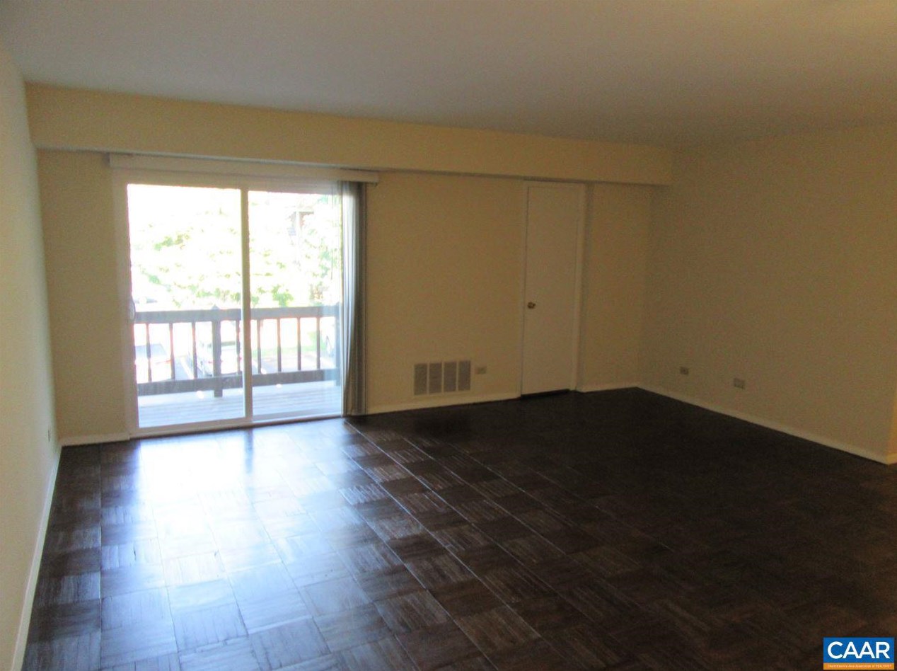 1215 Wertland St #c31, Charlottesville, VA 22903