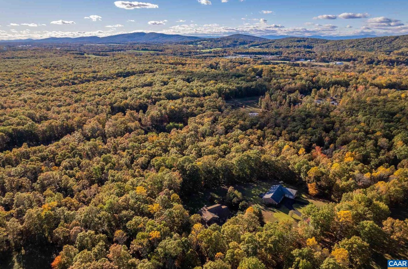 18320 Gregory Dr, Gordonsville, VA 22942