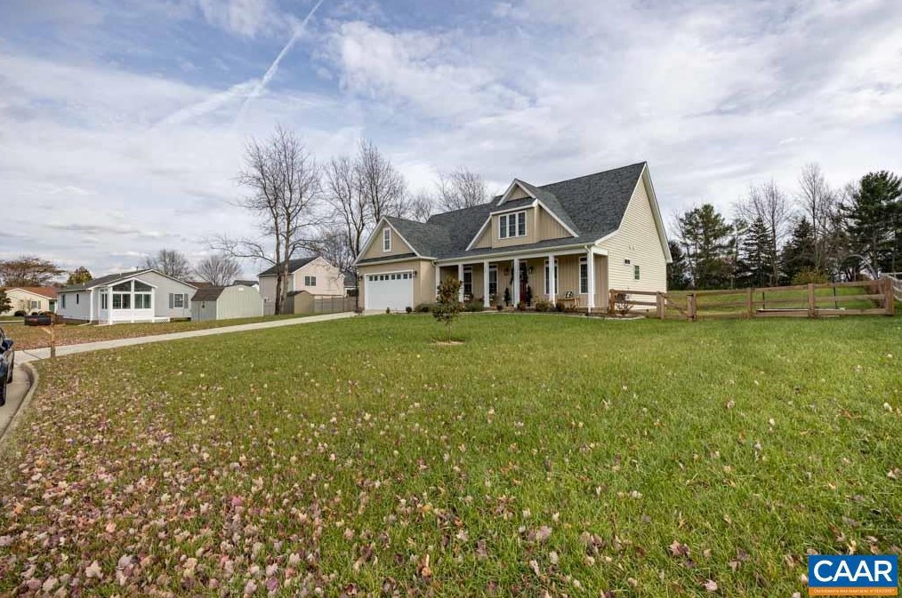 548 Winding Way, Waynesboro, VA 22980-1779