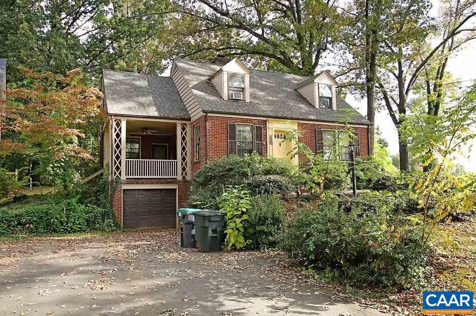 226 Shamrock Rd, Charlottesville, VA 22903