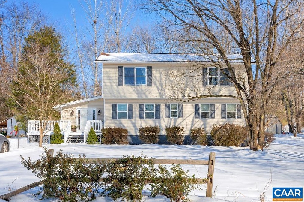 421 Sunset Dr, Stanardsville, VA 22973-3708