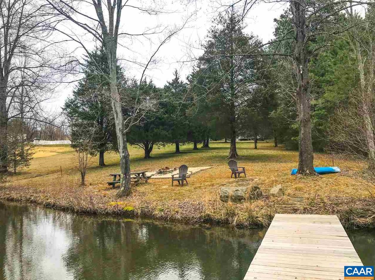 567 N Greene Acres Rd, Stanardsville, VA 22973