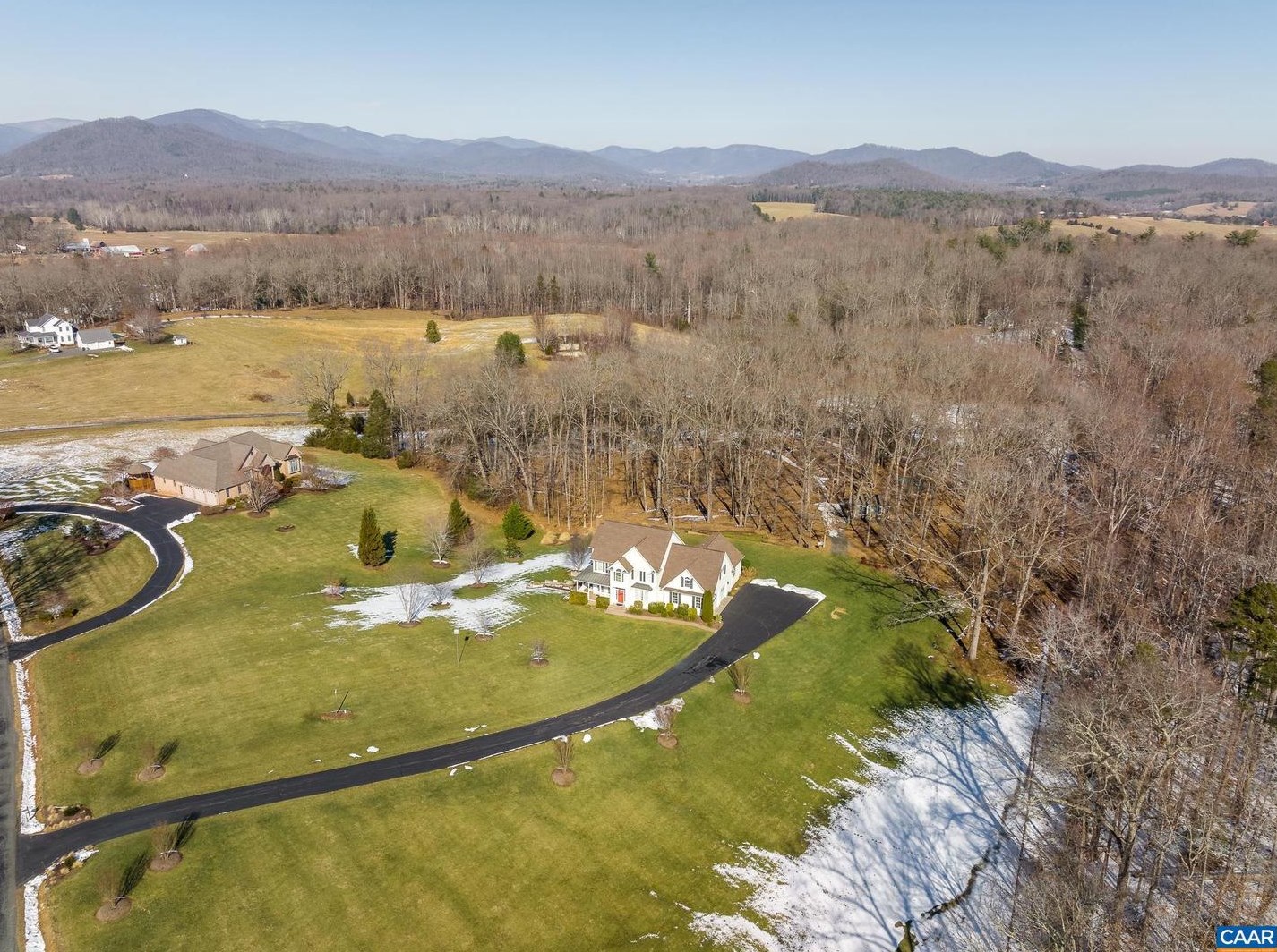 2508 Dundee Rd, Stanardsville, VA 22973-2350