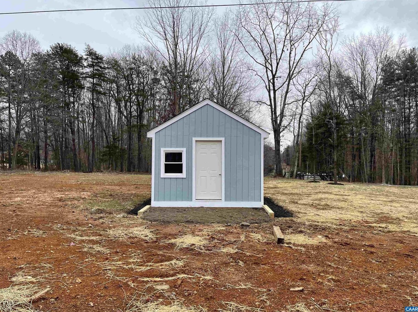 8577 Louisa Rd, Gordonsville VA  22942-6446 exterior