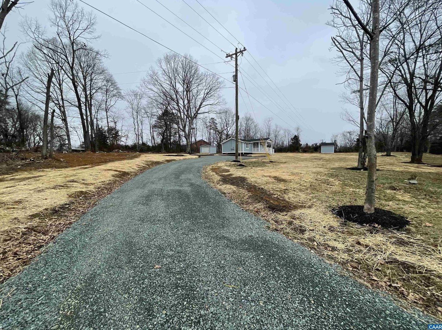 8577 Louisa Rd, Gordonsville VA  22942-6446 exterior