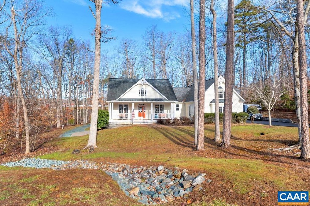 110 Wright Ct, Bybee, VA 22963