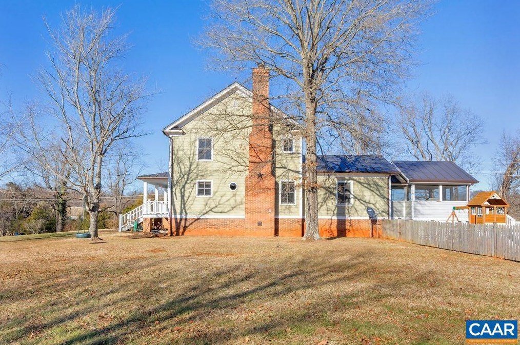 18035 Lovers Ln, Gordonsville, VA 22942