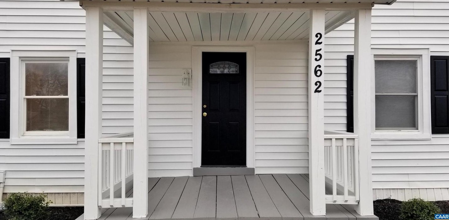 2562 Zachary Taylor Hwy, Mineral VA  23117-5213 exterior