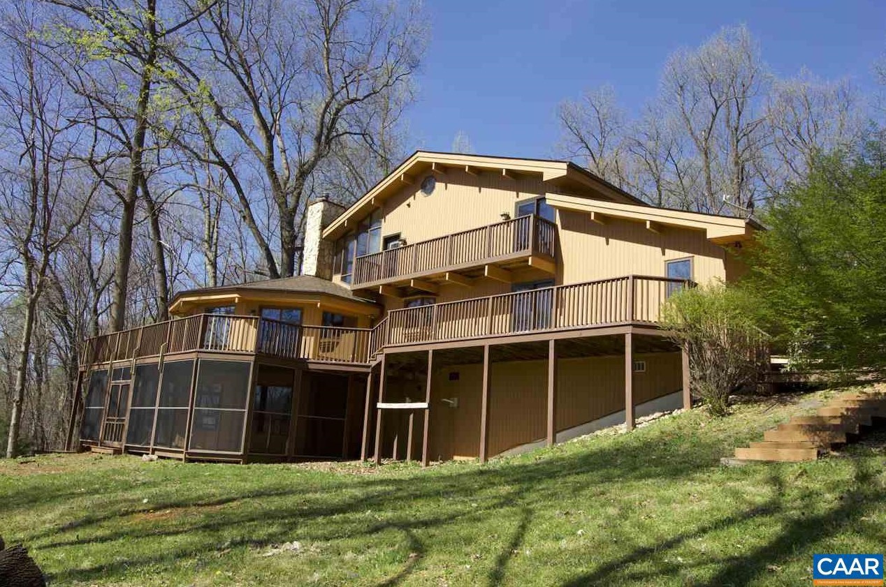2370 Saddle Hollow Rd, Crozet, VA 22932