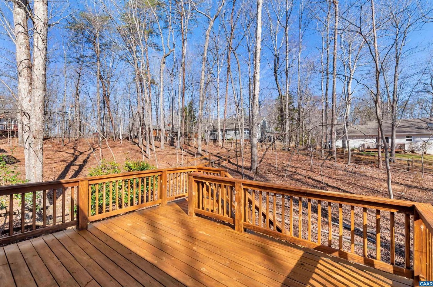 11 Tallwood Trail, Bybee, VA 22963
