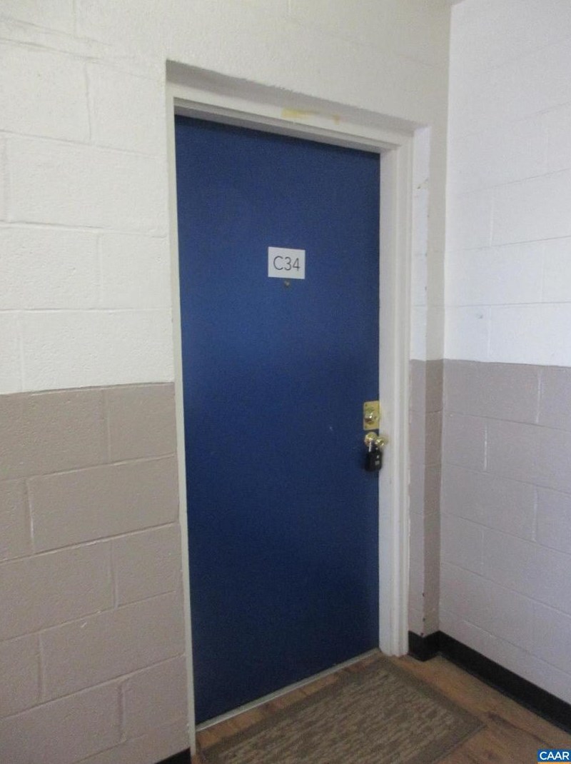 1215 Wertland St #c34, Charlottesville, VA 22903