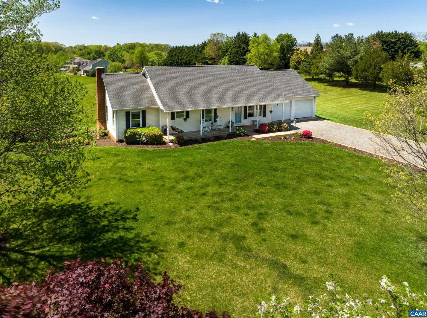 120 Meadowview Ln, Ruckersville, VA 22968-3112