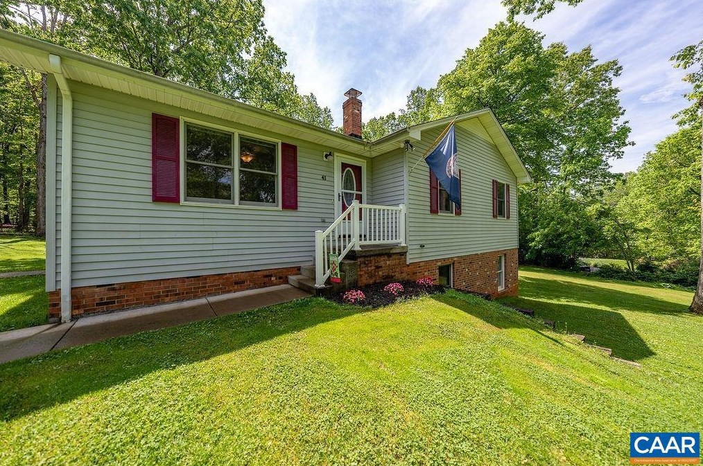 41 Sweet Pea Rd, Ruckersville, VA 22968-2549