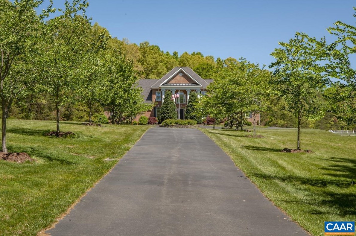 32641 Deep Meadow Ln, Locust Grove, VA 22508