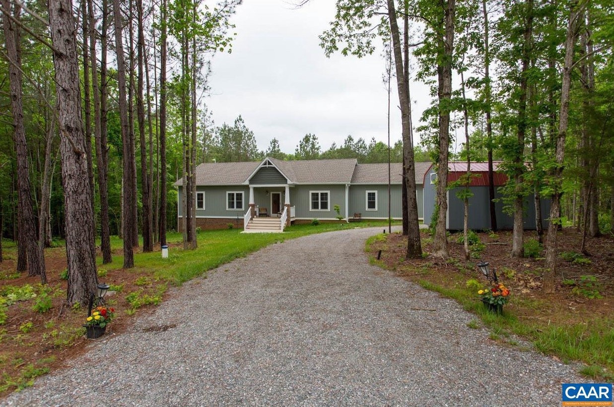 275 Folly Hill Rd, Bumpass, VA 23024