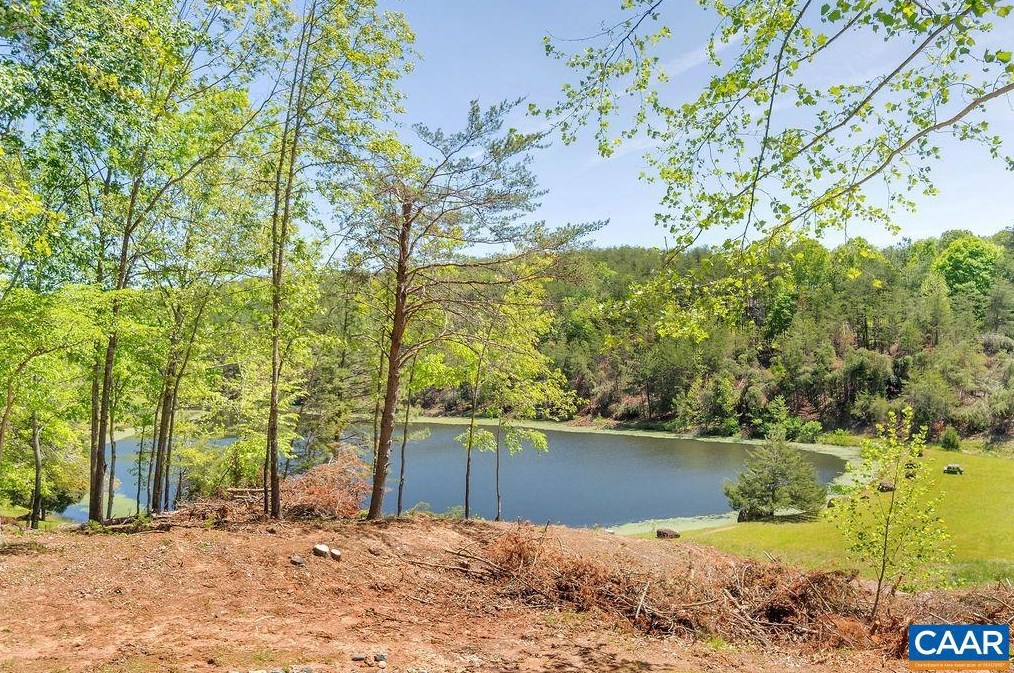 1205 S Keswick Dr, Troy, VA 22974