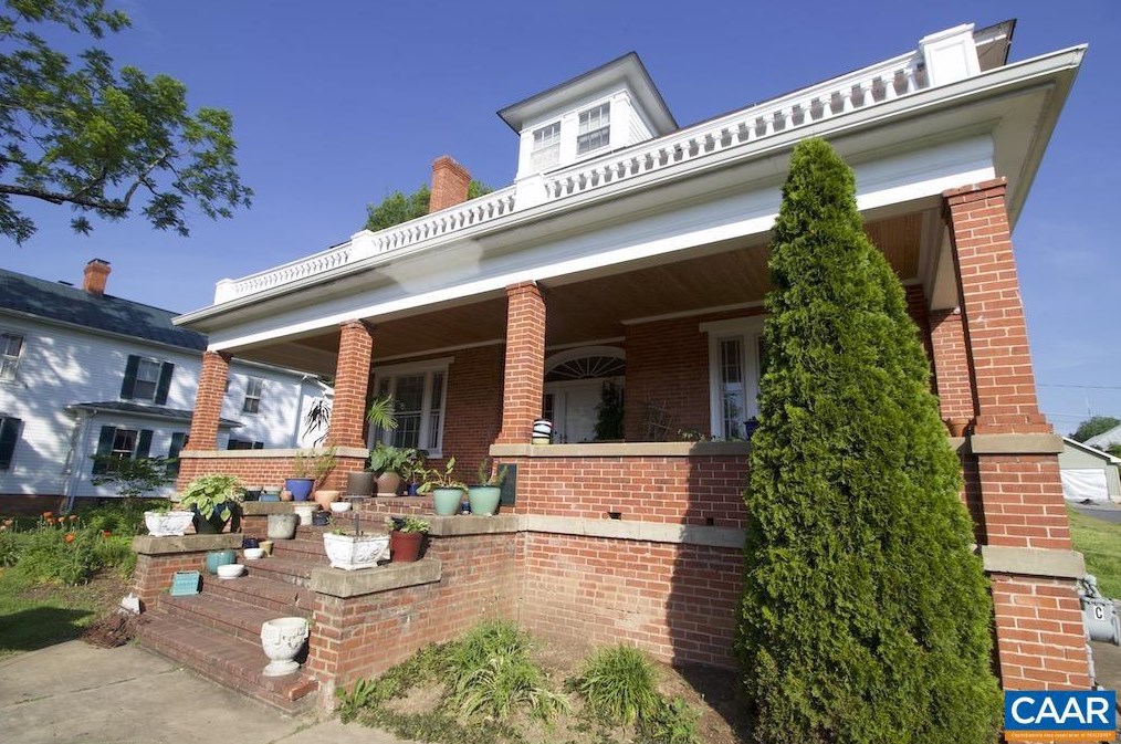 325 Chestnut Ave #a, Waynesboro, VA 22980