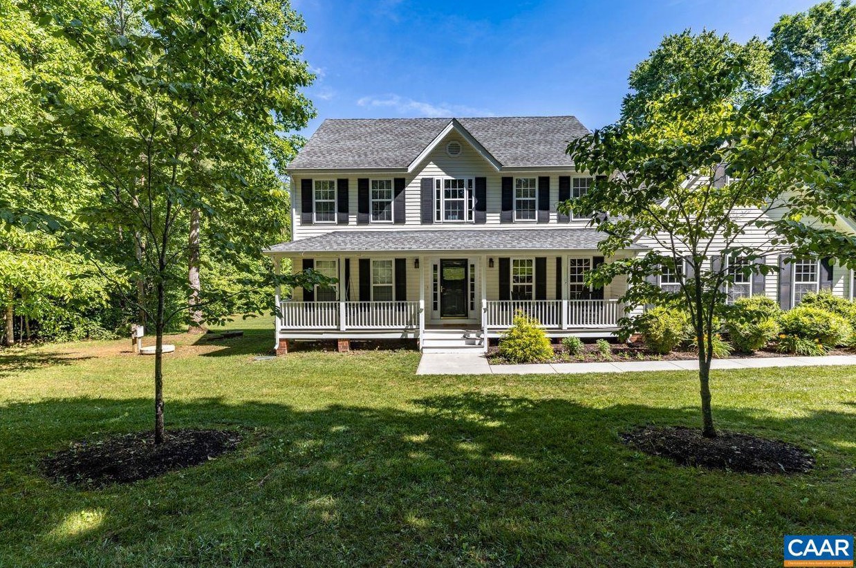 169 Hillsborough Ln, Kents Store, VA 23084