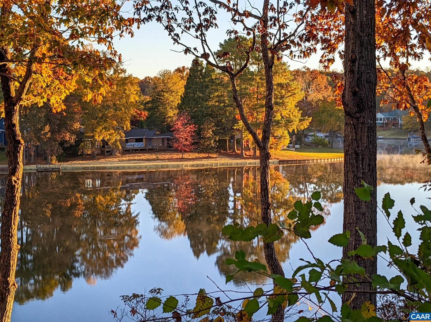 48 Maplevale Dr, Bybee, VA 22963
