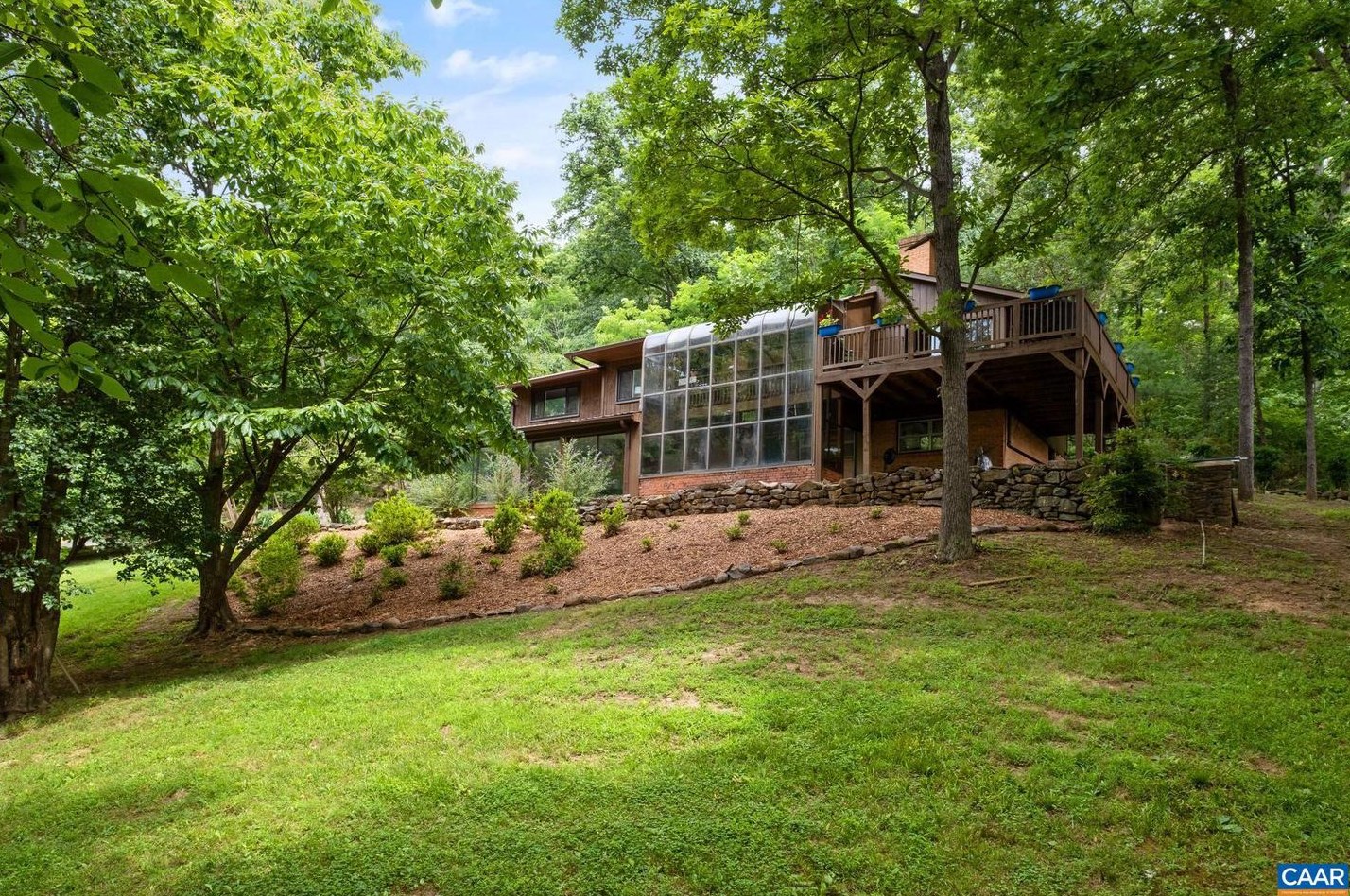 466 Pasturegate Ln, Stanardsville, VA 22973-3245