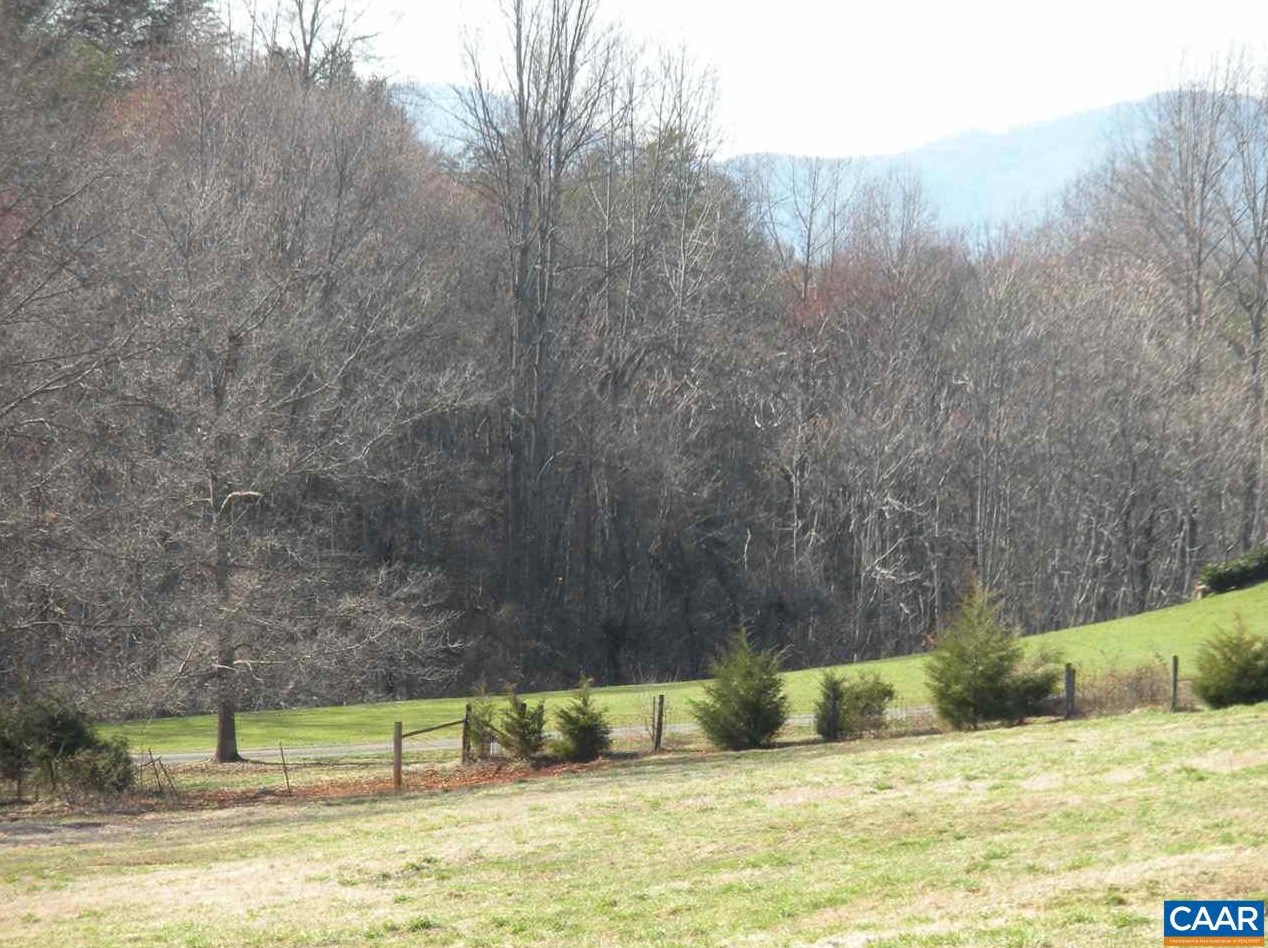3988 Mola Ln, Earlysville, VA 22936