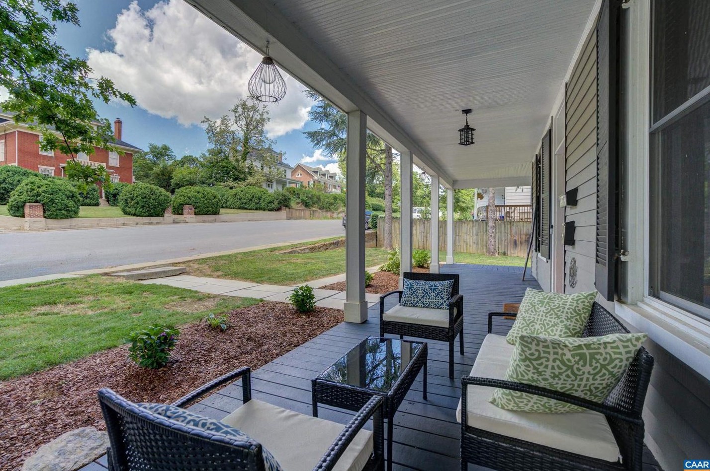 468 Walnut Ave, Waynesboro, VA 22980