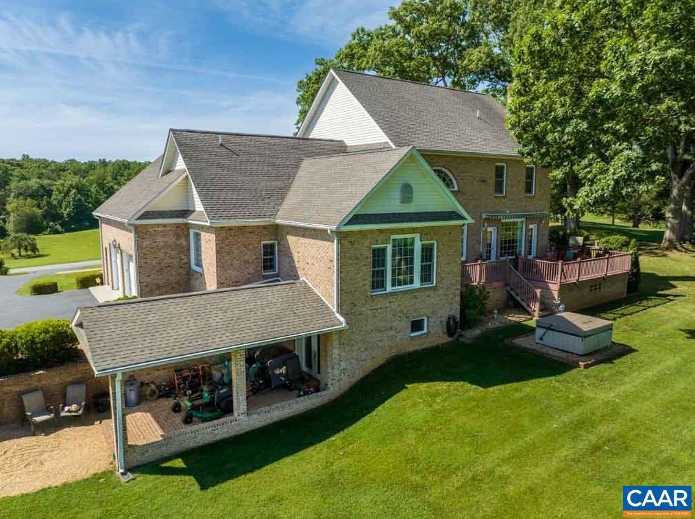 283 London Ct, Ruckersville VA  22968-3362 exterior