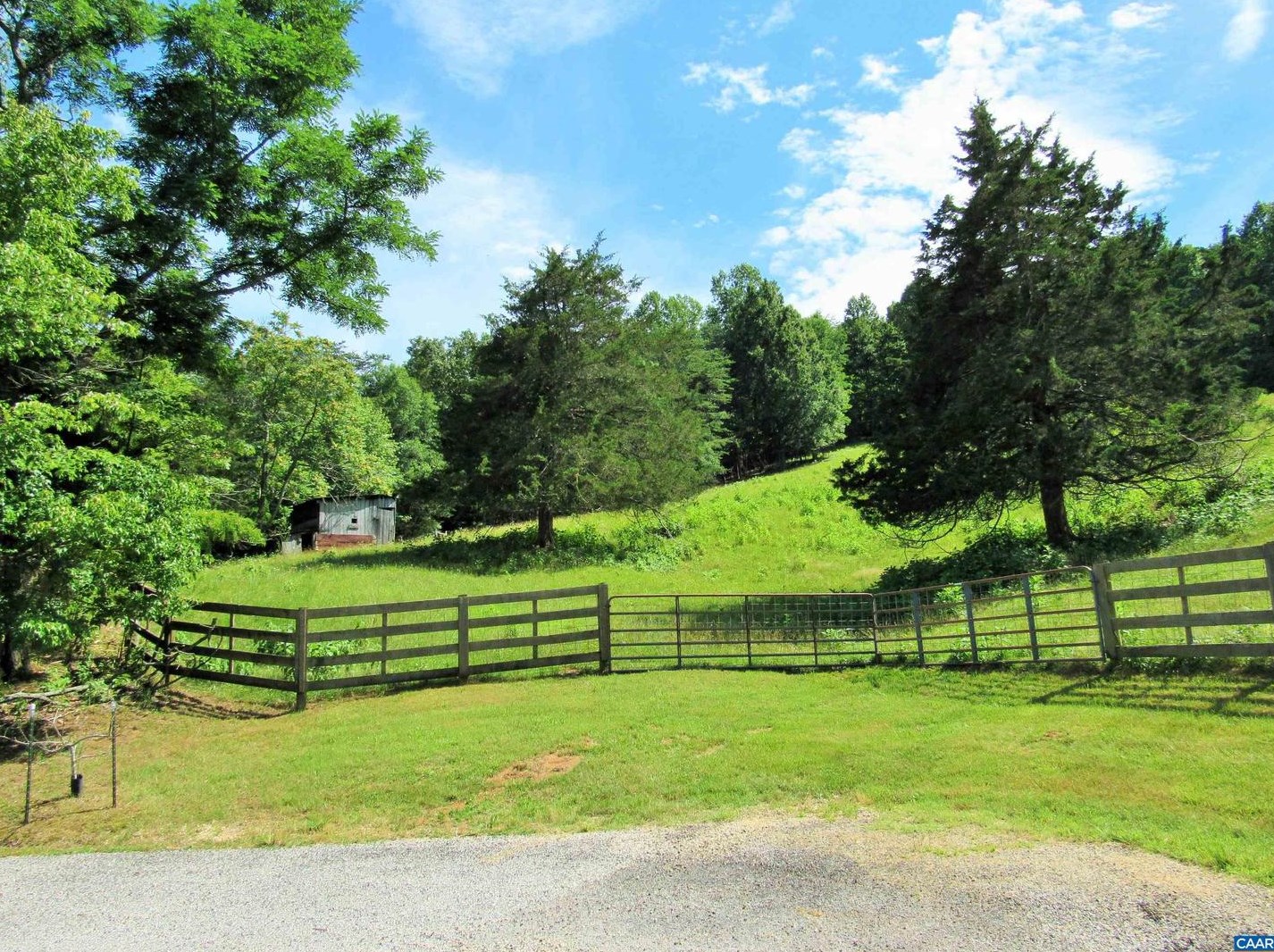 611 Hartless Rd, Falconerville, VA 24521