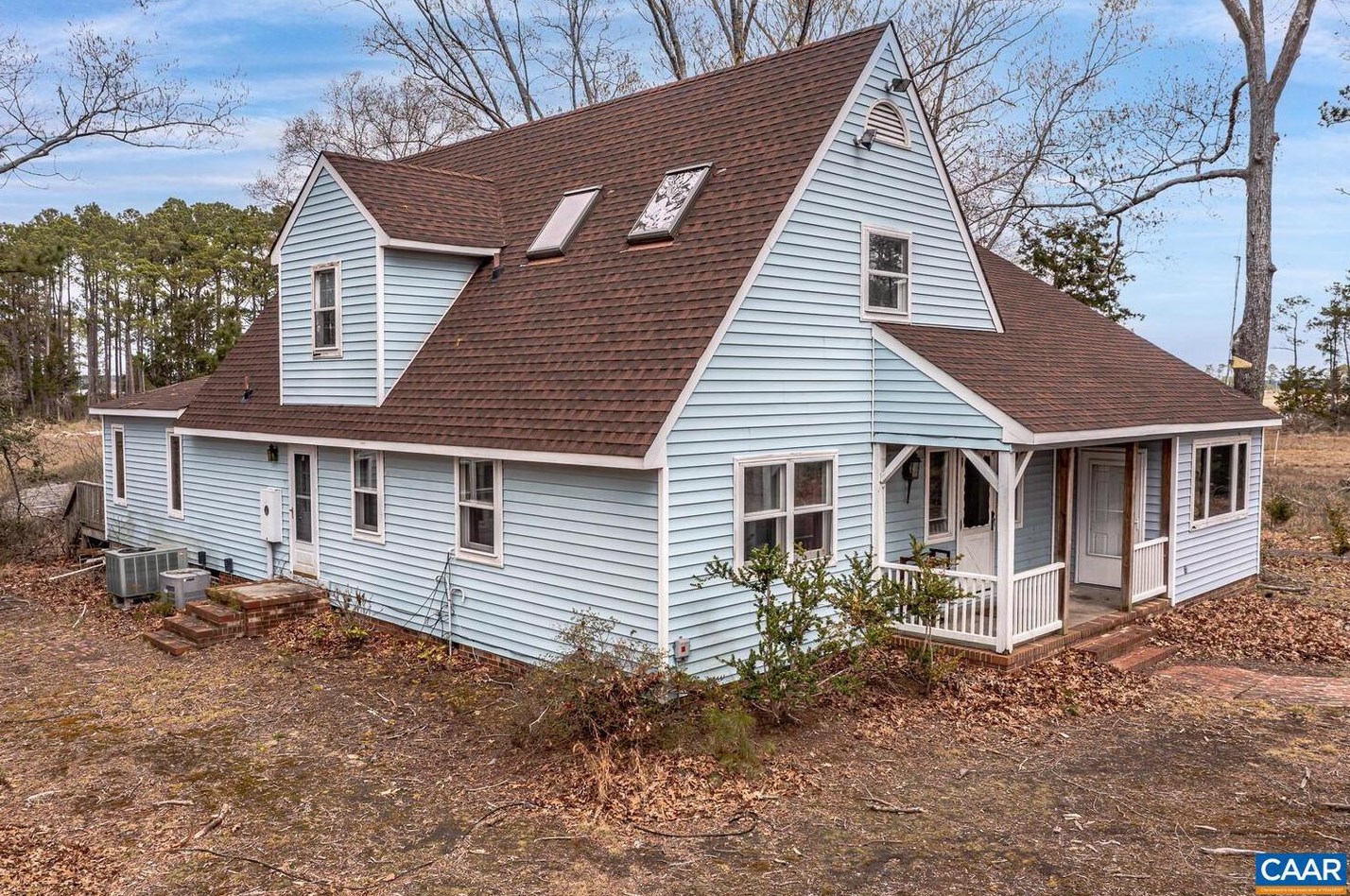 8880 Nelson Wood Ln, Zanoni, VA 23061
