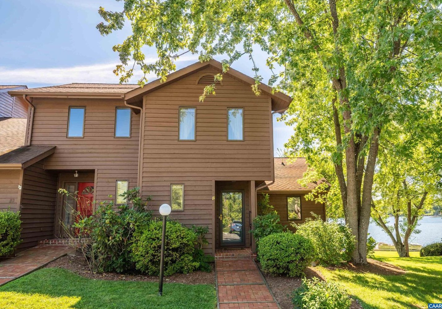1 Marina Point #b1, Piney River, VA 22964