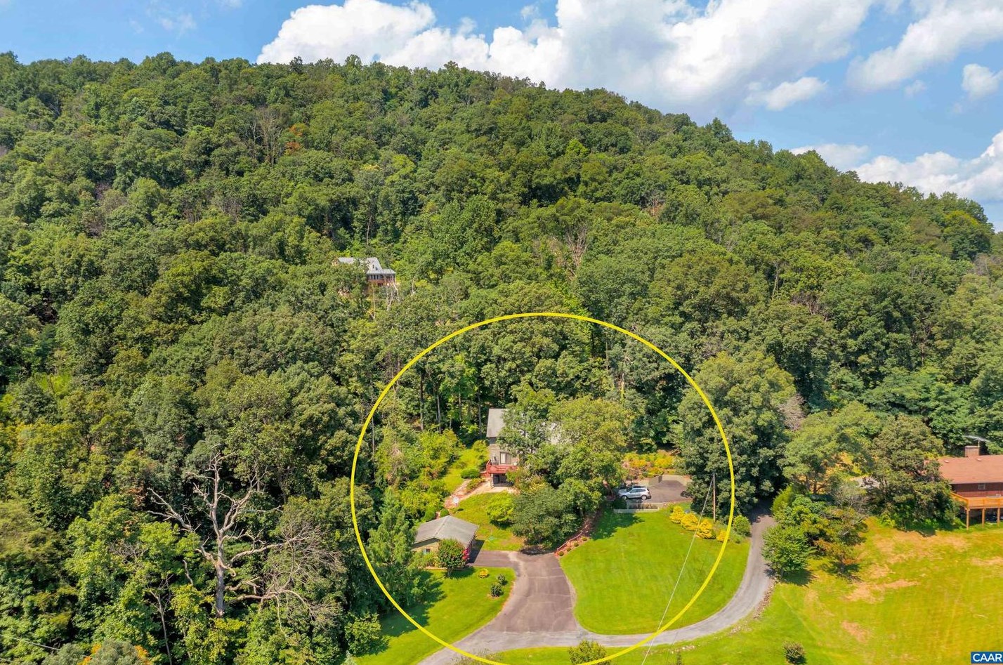 394 Pasturegate Ln, Stanardsville, VA 22973-3243