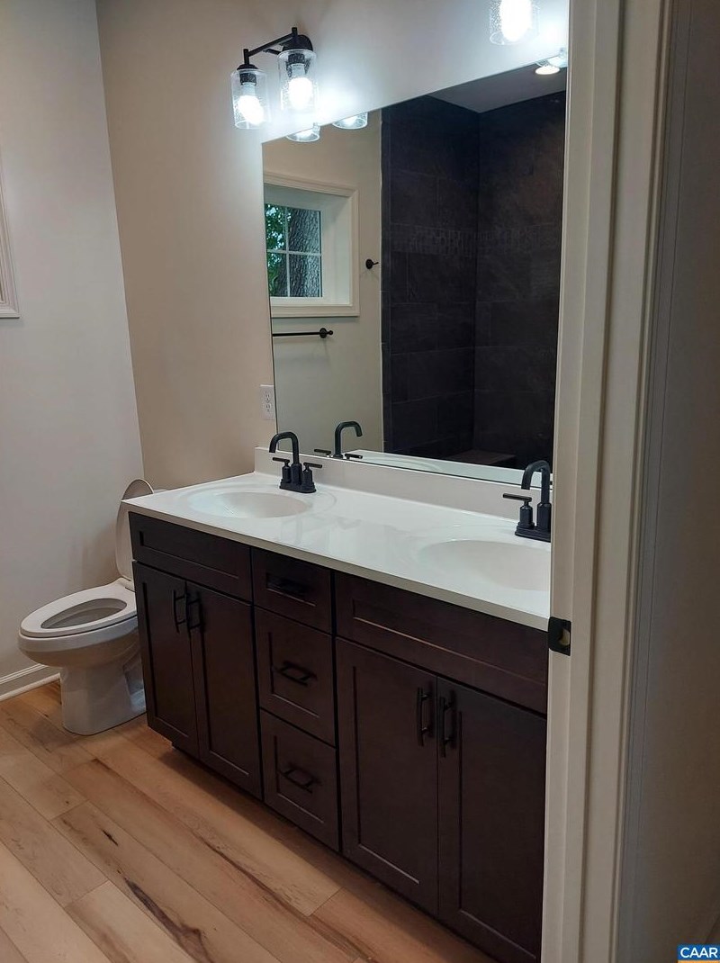 220 Barrington Dr, Stanardsville, VA 22973