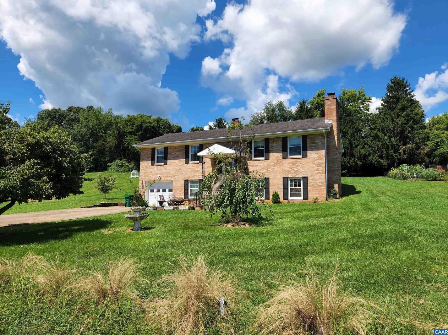 24 Greenfield Rd, Richmond National Battlefiel, VA 22835-1202