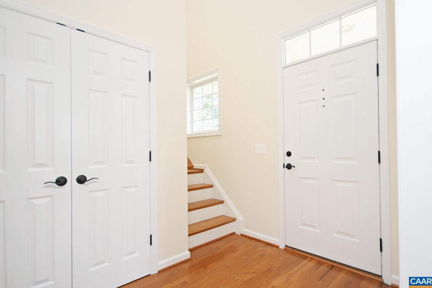 755 Country Green Rd, Charlottesville, VA 22903